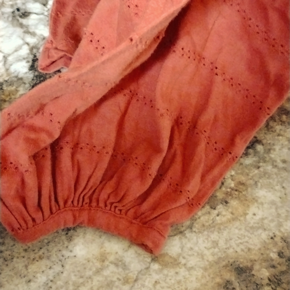 Universal Threads Santa Fe Rose colored size Large  and XL Blouse - Picture 4 of 6